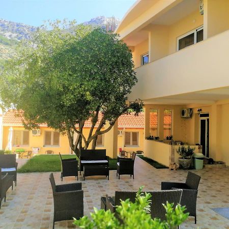 Apartments Villa Jagoda Сутоморе Экстерьер фото