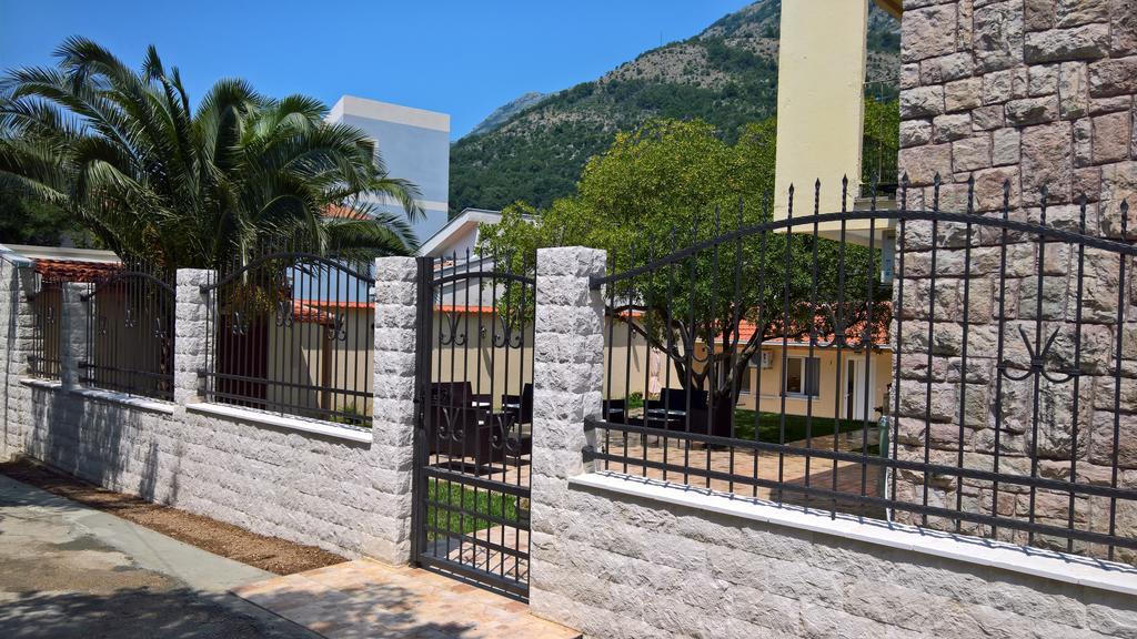 Apartments Villa Jagoda Сутоморе Экстерьер фото
