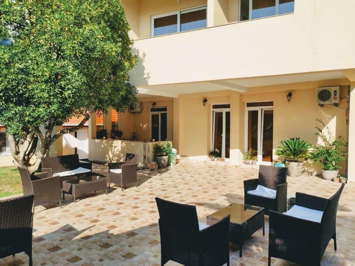Apartments Villa Jagoda Сутоморе Экстерьер фото